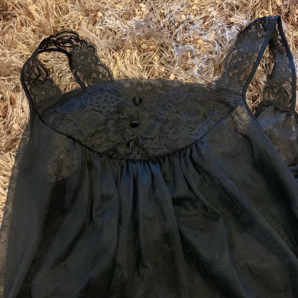 Black Negligee - Picture 9 of 9